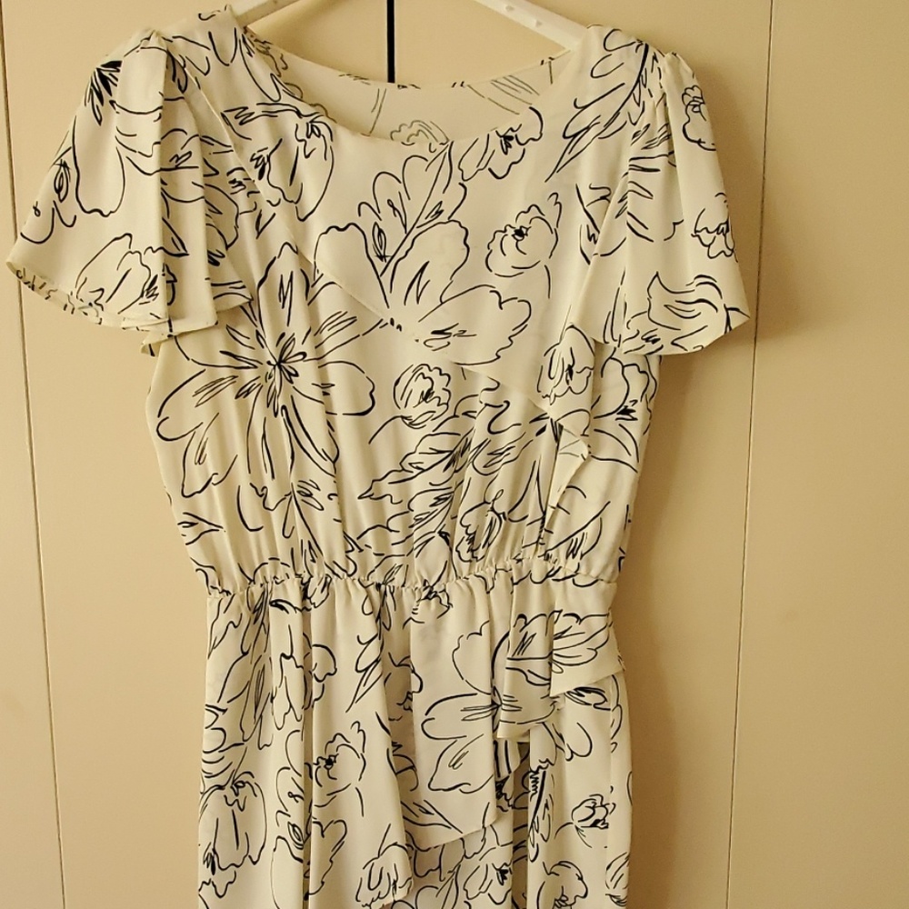 Dress - Picture 3 of 3